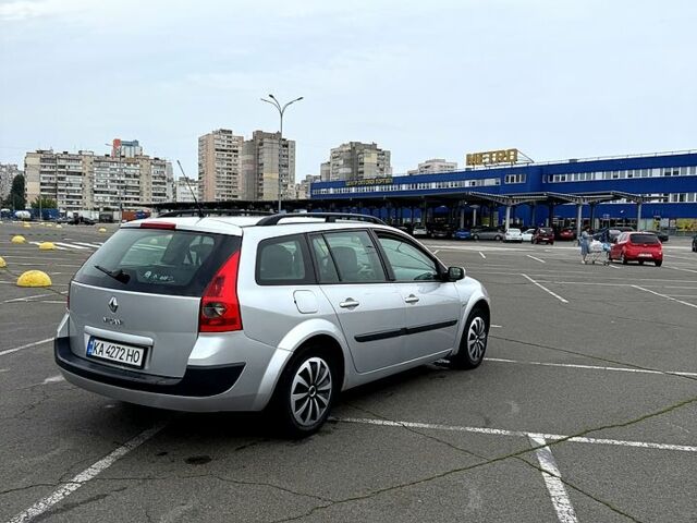 Серый Рено Меган, объемом двигателя 1.5 л и пробегом 299 тыс. км за 3999 $, фото 4 на Automoto.ua