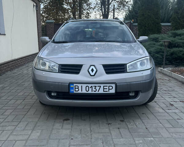 Сірий Рено Меган, об'ємом двигуна 1.6 л та пробігом 255 тис. км за 4100 $, фото 1 на Automoto.ua