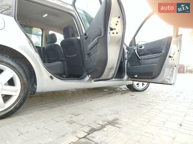 Рено Меган 2004 у Первомайськ на Automoto.ua Сірий Рено Меган, об'ємом двигуна 1.6 л та пробігом 233 тис. км за 4500 $, фото 20 на Automoto.ua