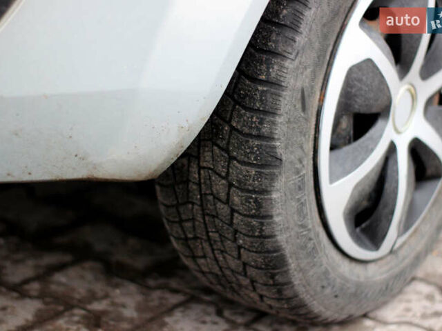 Серый Рено Меган, объемом двигателя 1.6 л и пробегом 300 тыс. км за 3700 $, фото 30 на Automoto.ua