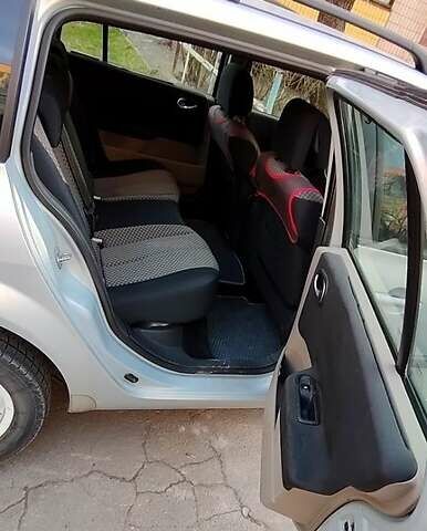 Серый Рено Меган, объемом двигателя 1.5 л и пробегом 226 тыс. км за 4850 $, фото 6 на Automoto.ua