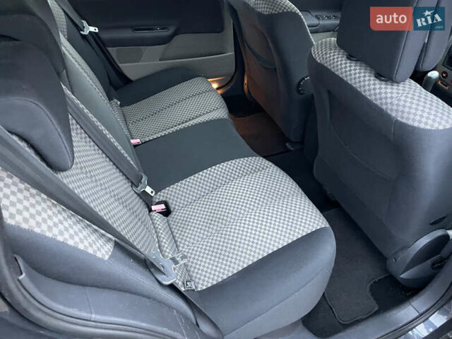 Серый Рено Меган, объемом двигателя 1.6 л и пробегом 191 тыс. км за 4700 $, фото 12 на Automoto.ua