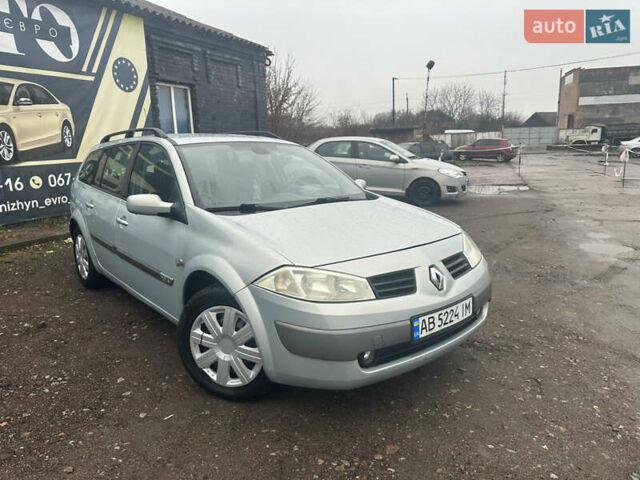 Серый Рено Меган, объемом двигателя 2 л и пробегом 309 тыс. км за 4300 $, фото 2 на Automoto.ua