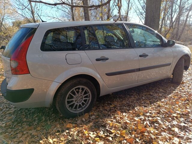 Сірий Рено Меган, об'ємом двигуна 1.5 л та пробігом 315 тис. км за 4299 $, фото 4 на Automoto.ua