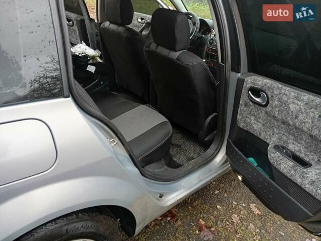 Серый Рено Меган, объемом двигателя 1.5 л и пробегом 275 тыс. км за 4150 $, фото 19 на Automoto.ua