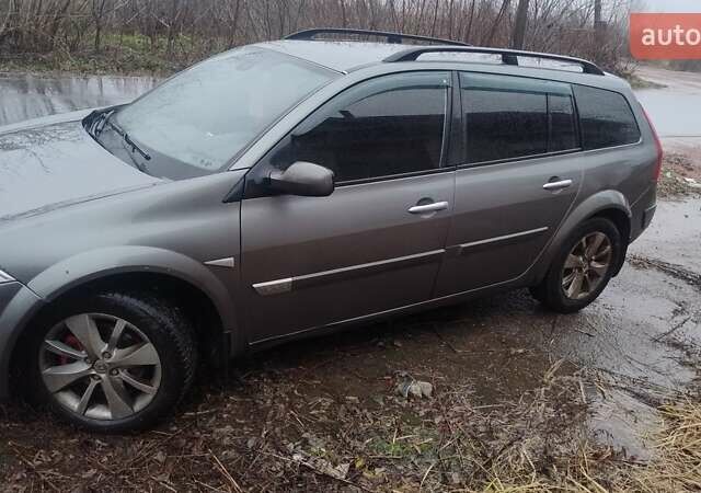 Серый Рено Меган, объемом двигателя 1.87 л и пробегом 430 тыс. км за 3250 $, фото 1 на Automoto.ua