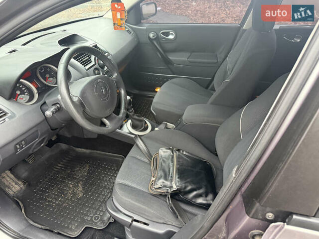 Серый Рено Меган, объемом двигателя 1.87 л и пробегом 266 тыс. км за 3900 $, фото 18 на Automoto.ua