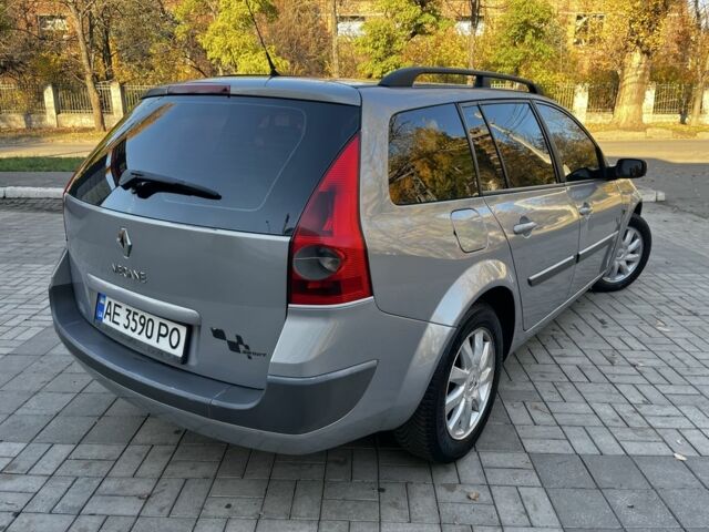 Серый Рено Меган, объемом двигателя 1.6 л и пробегом 220 тыс. км за 3900 $, фото 2 на Automoto.ua