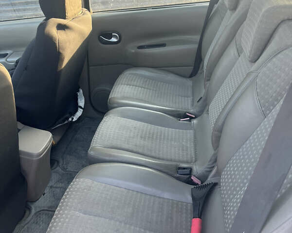 Серый Рено Меган, объемом двигателя 1.6 л и пробегом 260 тыс. км за 4400 $, фото 4 на Automoto.ua