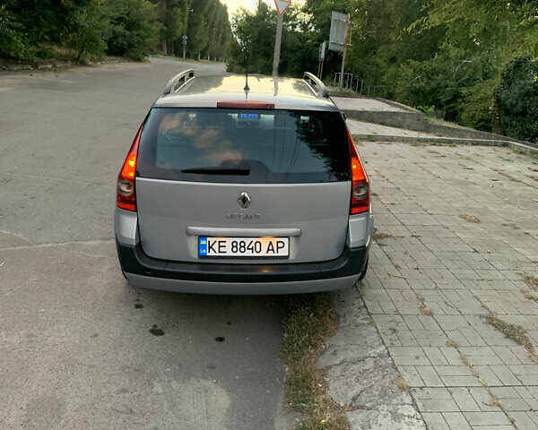 Серый Рено Меган, объемом двигателя 1.6 л и пробегом 270 тыс. км за 4800 $, фото 7 на Automoto.ua