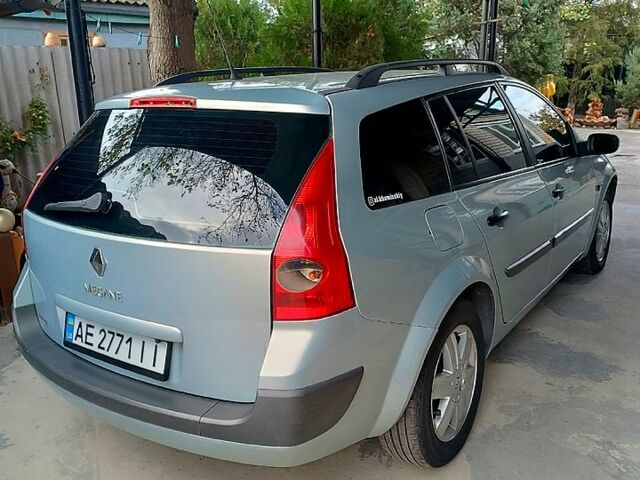 Серый Рено Меган, объемом двигателя 1.9 л и пробегом 314 тыс. км за 4700 $, фото 4 на Automoto.ua