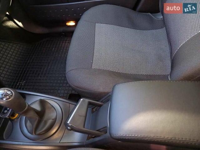 Серый Рено Меган, объемом двигателя 1.6 л и пробегом 227 тыс. км за 4550 $, фото 3 на Automoto.ua