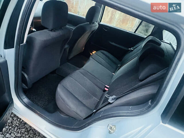 Серый Рено Меган, объемом двигателя 1.39 л и пробегом 207 тыс. км за 4600 $, фото 29 на Automoto.ua