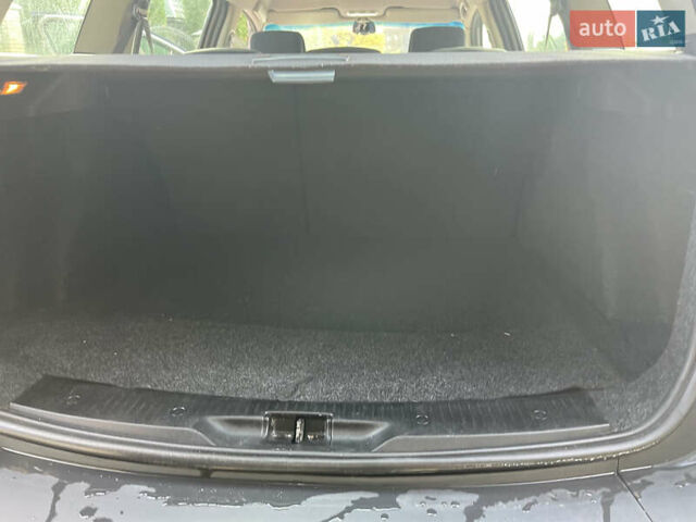 Сірий Рено Меган, об'ємом двигуна 1.6 л та пробігом 213 тис. км за 4200 $, фото 36 на Automoto.ua