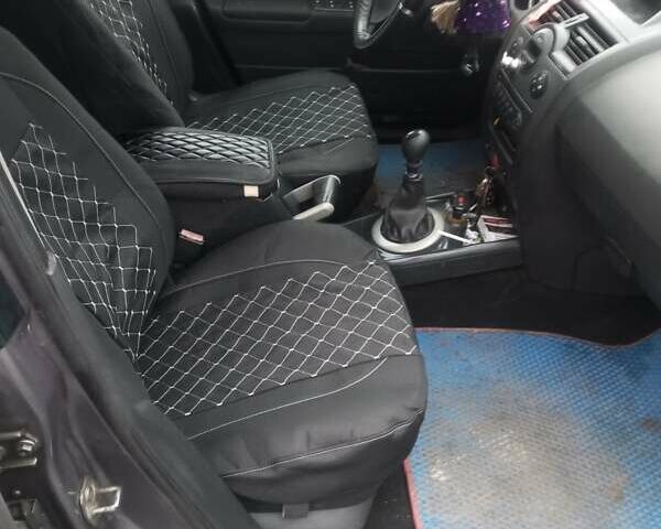 Серый Рено Меган, объемом двигателя 1.87 л и пробегом 380 тыс. км за 3800 $, фото 3 на Automoto.ua