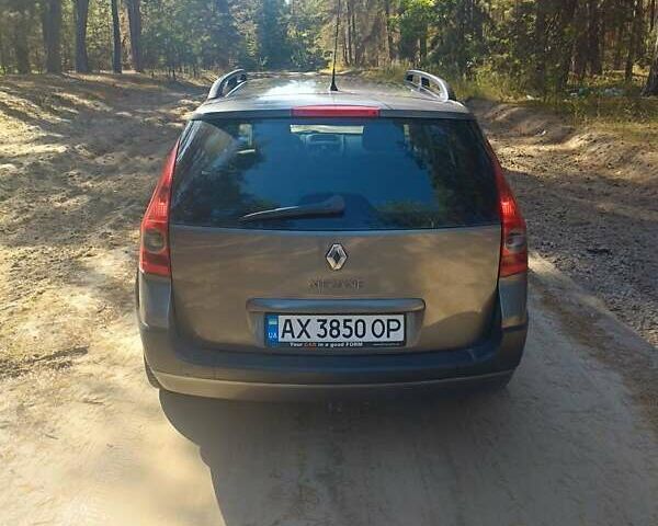 Сірий Рено Меган, об'ємом двигуна 1.6 л та пробігом 292 тис. км за 4400 $, фото 9 на Automoto.ua