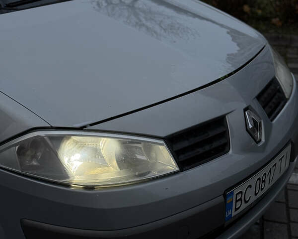 Сірий Рено Меган, об'ємом двигуна 1.46 л та пробігом 351 тис. км за 3900 $, фото 4 на Automoto.ua