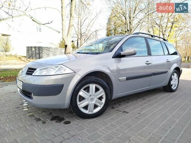 Рено Меган 2004 у Первомайськ на Automoto.ua Сірий Рено Меган, об'ємом двигуна 1.6 л та пробігом 233 тис. км за 4500 $, фото 3 на Automoto.ua
