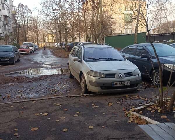 Сірий Рено Меган, об'ємом двигуна 1.9 л та пробігом 408 тис. км за 3450 $, фото 1 на Automoto.ua