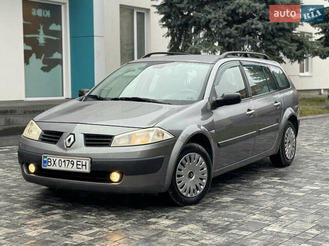 Серый Рено Меган, объемом двигателя 1.6 л и пробегом 300 тыс. км за 3850 $, фото 18 на Automoto.ua