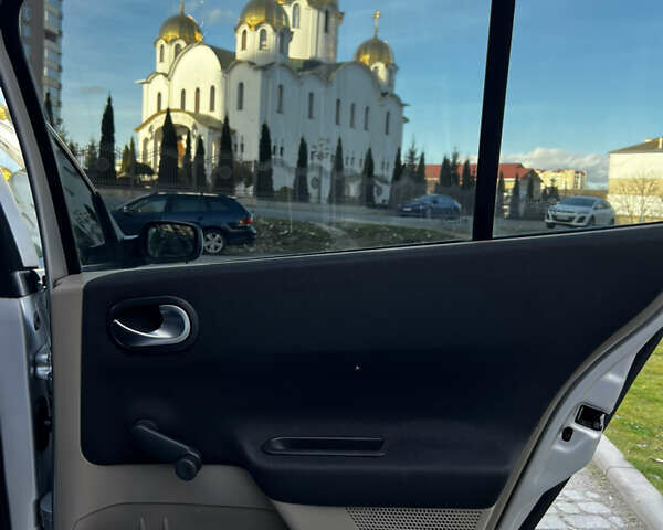 Рено Меган 2004 в Тернополе на Automoto.ua Серый Рено Меган, объемом двигателя 1.6 л и пробегом 194 тыс. км за 4900 $, фото 15 на Automoto.ua