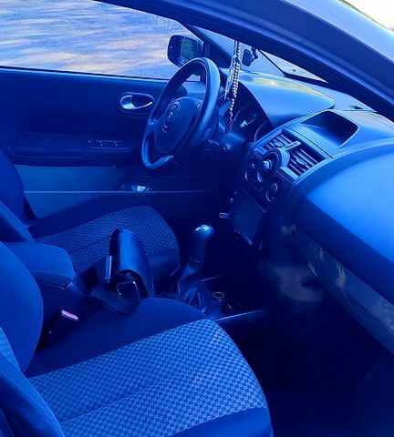 Серый Рено Меган, объемом двигателя 1.5 л и пробегом 320 тыс. км за 4300 $, фото 6 на Automoto.ua