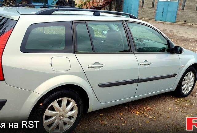 Сірий Рено Меган, об'ємом двигуна 1.6 л та пробігом 256 тис. км за 4500 $, фото 1 на Automoto.ua