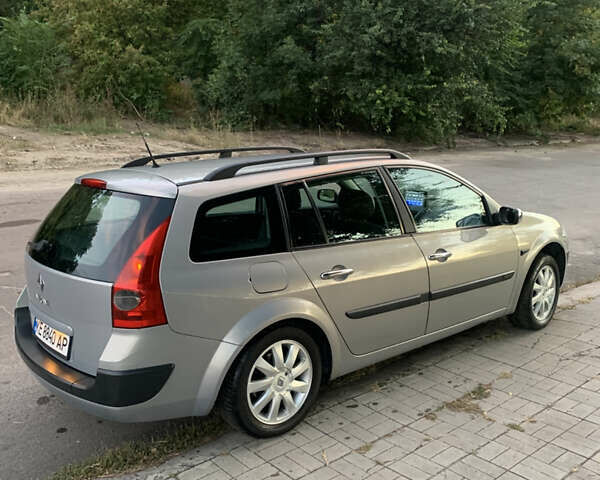 Серый Рено Меган, объемом двигателя 1.6 л и пробегом 270 тыс. км за 4800 $, фото 8 на Automoto.ua