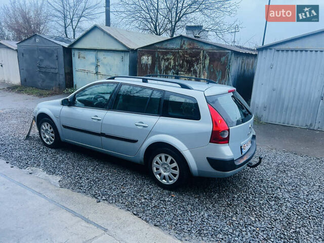 Серый Рено Меган, объемом двигателя 1.39 л и пробегом 207 тыс. км за 4600 $, фото 2 на Automoto.ua