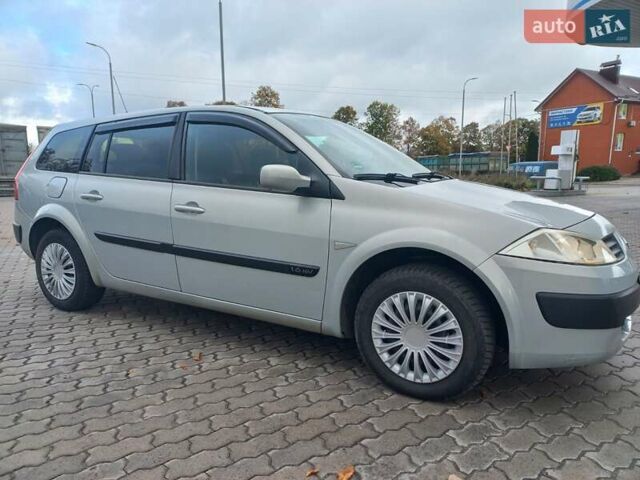 Сірий Рено Меган, об'ємом двигуна 1.6 л та пробігом 257 тис. км за 3999 $, фото 1 на Automoto.ua