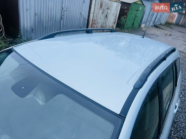 Серый Рено Меган, объемом двигателя 1.39 л и пробегом 207 тыс. км за 4600 $, фото 12 на Automoto.ua