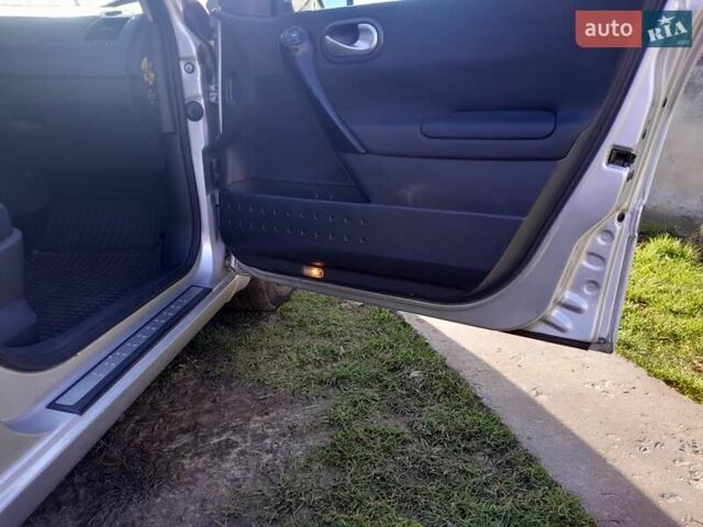 Серый Рено Меган, объемом двигателя 1.6 л и пробегом 240 тыс. км за 4650 $, фото 11 на Automoto.ua