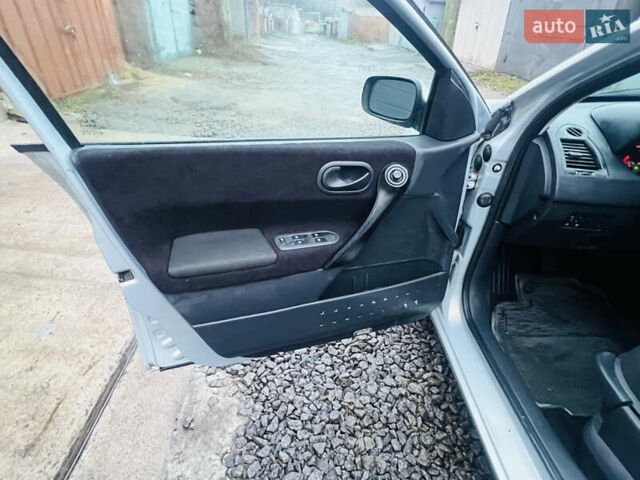 Серый Рено Меган, объемом двигателя 1.39 л и пробегом 207 тыс. км за 4600 $, фото 28 на Automoto.ua