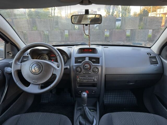 Серый Рено Меган, объемом двигателя 1.5 л и пробегом 280 тыс. км за 4200 $, фото 15 на Automoto.ua