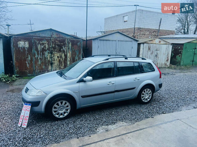 Серый Рено Меган, объемом двигателя 1.39 л и пробегом 207 тыс. км за 4600 $, фото 1 на Automoto.ua