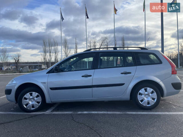 Сірий Рено Меган, об'ємом двигуна 1.46 л та пробігом 278 тис. км за 4199 $, фото 3 на Automoto.ua