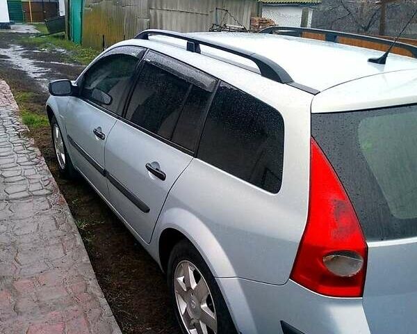 Серый Рено Меган, объемом двигателя 1.5 л и пробегом 208 тыс. км за 4570 $, фото 7 на Automoto.ua