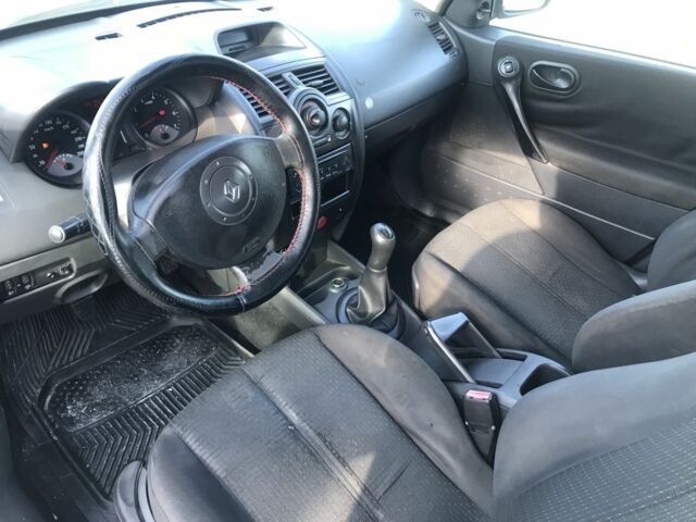 Серый Рено Меган, объемом двигателя 1.5 л и пробегом 311 тыс. км за 3000 $, фото 5 на Automoto.ua