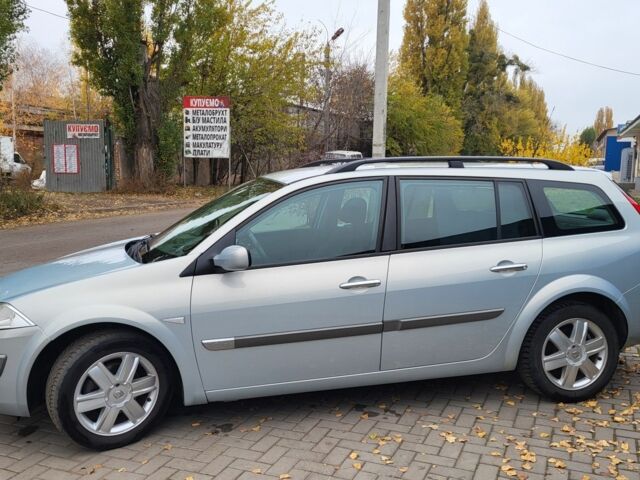 Серый Рено Меган, объемом двигателя 1.6 л и пробегом 204 тыс. км за 4950 $, фото 6 на Automoto.ua