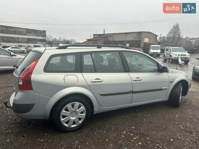 Серый Рено Меган, объемом двигателя 2 л и пробегом 309 тыс. км за 4300 $, фото 7 на Automoto.ua