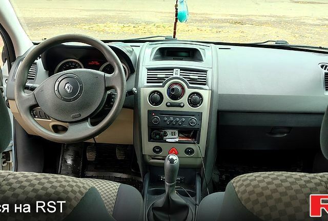 Сірий Рено Меган, об'ємом двигуна 1.6 л та пробігом 256 тис. км за 4500 $, фото 3 на Automoto.ua