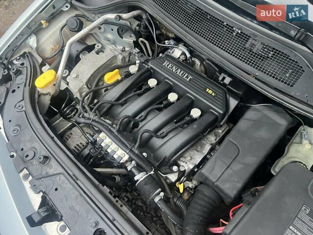 Серый Рено Меган, объемом двигателя 1.39 л и пробегом 207 тыс. км за 4600 $, фото 46 на Automoto.ua