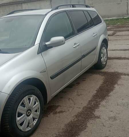 Серый Рено Меган, объемом двигателя 1.5 л и пробегом 245 тыс. км за 4300 $, фото 1 на Automoto.ua