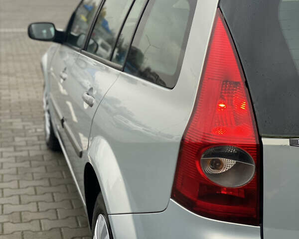 Серый Рено Меган, объемом двигателя 1.6 л и пробегом 158 тыс. км за 3999 $, фото 9 на Automoto.ua