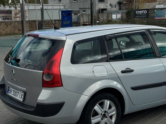 Серый Рено Меган, объемом двигателя 1.5 л и пробегом 301 тыс. км за 3400 $, фото 3 на Automoto.ua