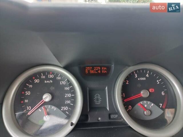 Сірий Рено Меган, об'ємом двигуна 1.6 л та пробігом 257 тис. км за 3999 $, фото 15 на Automoto.ua