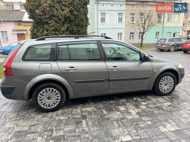 Серый Рено Меган, объемом двигателя 1.6 л и пробегом 300 тыс. км за 3850 $, фото 20 на Automoto.ua