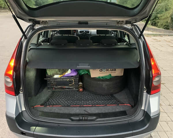 Серый Рено Меган, объемом двигателя 1.6 л и пробегом 270 тыс. км за 4800 $, фото 6 на Automoto.ua