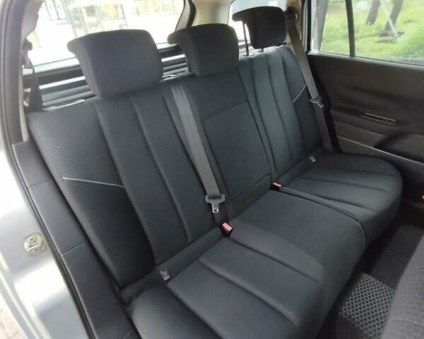 Рено Меган 2004 у Первомайськ на Automoto.ua Сірий Рено Меган, об'ємом двигуна 1.6 л та пробігом 233 тис. км за 4500 $, фото 22 на Automoto.ua