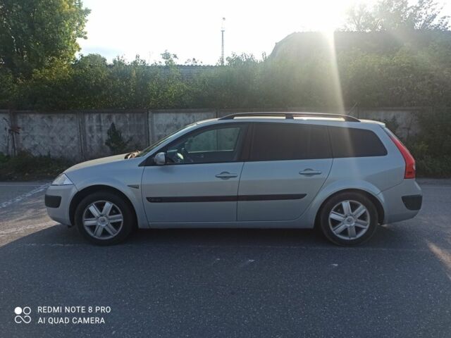 Серый Рено Меган, объемом двигателя 0 л и пробегом 145 тыс. км за 5100 $, фото 3 на Automoto.ua